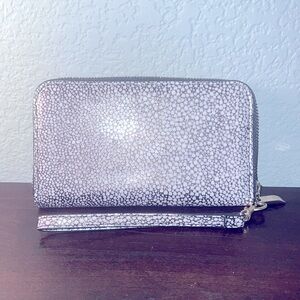 NWOT BOUTIQUE WRISTLET